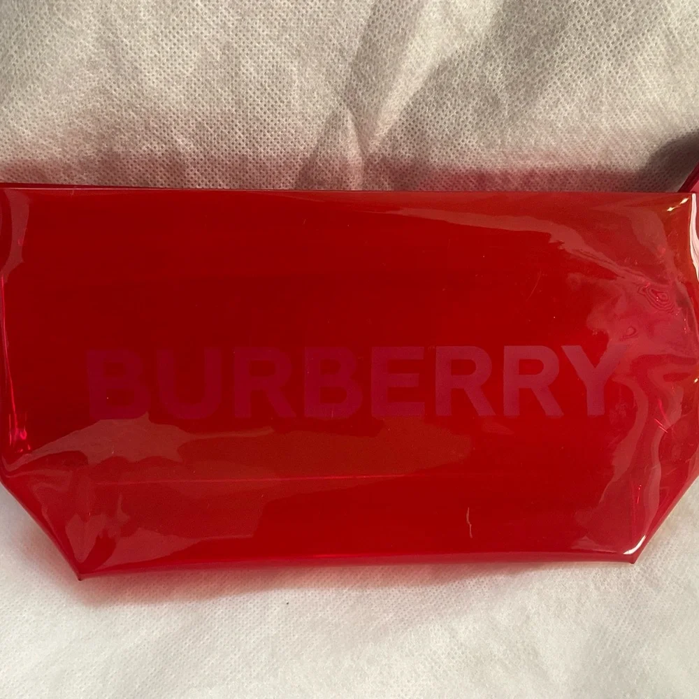 Buyberry Cosmetic Case - Picture 1 of 5